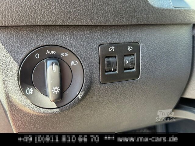 Панелен ван VW Caddy Maxi DSG Klima Navi Kamera 2 Schiebetüren