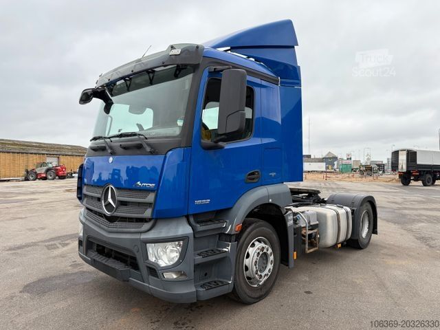 Standart çekici ünitesi MERCEDES-BENZ Actros 1832 4x2 Euro 6