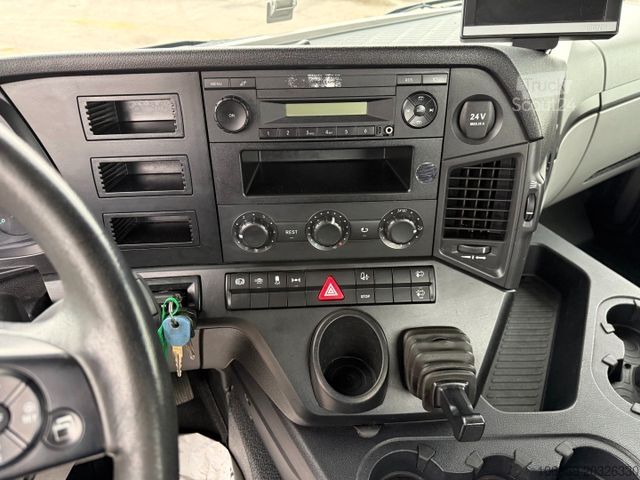 Standart çekici ünitesi MERCEDES-BENZ Actros 1832 4x2 Euro 6