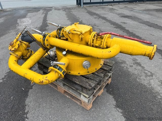 Imutyhjysäiliöauto MERCEDES-BENZ Actros 4140 8x4 KOKS MEGAVAC 8000 ADR Dry Vac
