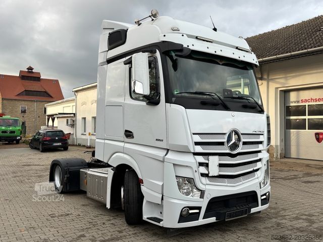 Volumen SZM MERCEDES-BENZ Actros 1851 Big Space*Retarder*Hubsattelkupplung
