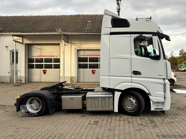 Volumen SZM MERCEDES-BENZ Actros 1851 Big Space*Retarder*Hubsattelkupplung