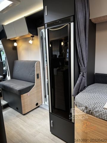 Полуинтегрированный автодом HOBBY Maxia T 740 WE Smart Home Teppichboden Assistenz