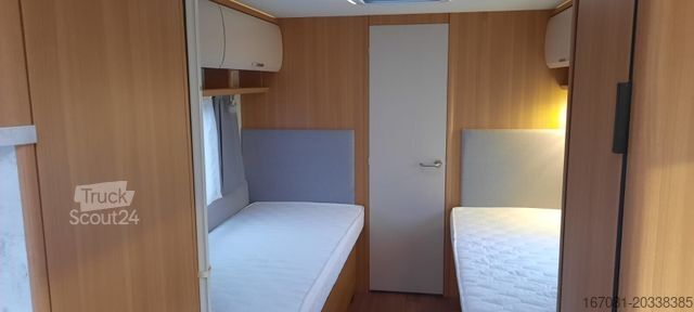 Asuntovaunu LMC Musica 542 E