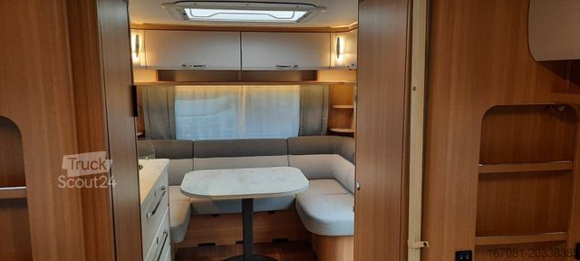 Asuntovaunu LMC Musica 542 E