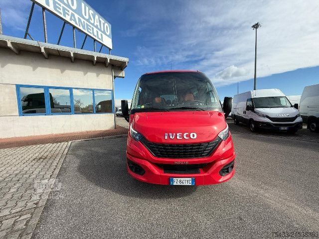 Autobus Iveco Bus 70C21 WING 27+1+1