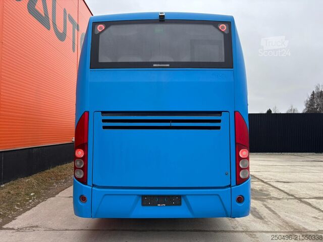 Intercity bus Volvo B8R 9500 4x2 AC / AUXILIARY HEATING / WC / WHEE...