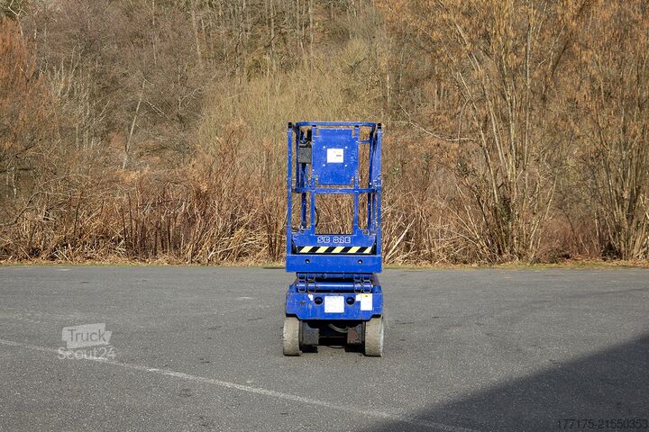 Nůžková plošina Haulotte Compact 8