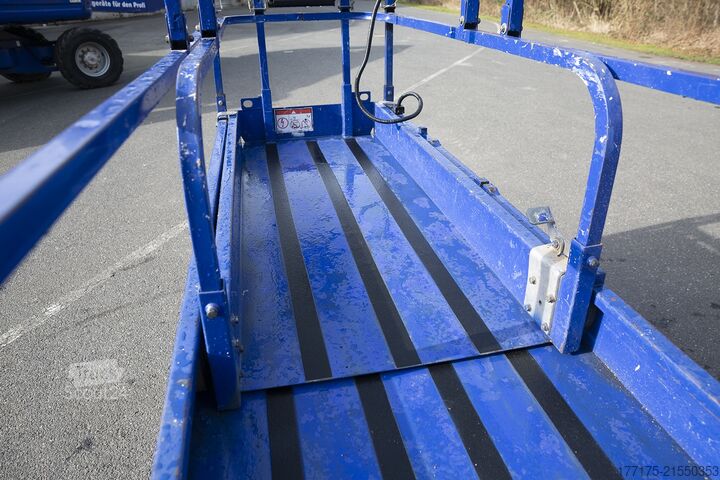 Nůžková plošina Haulotte Compact 8