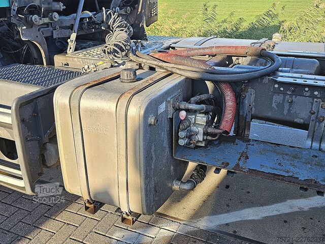 Standard-SZM SCANIA P380 MANUAL HYDRAULICS