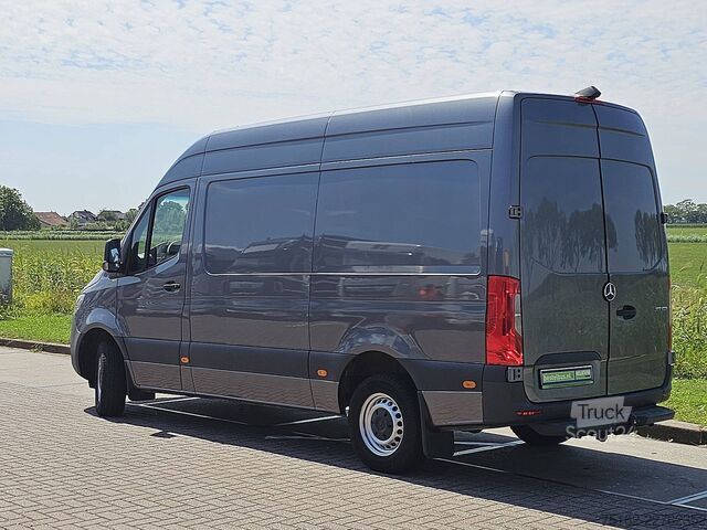 High-roof van MERCEDES-BENZ SPRINTER 317 L2H2 LED Navi Autom.