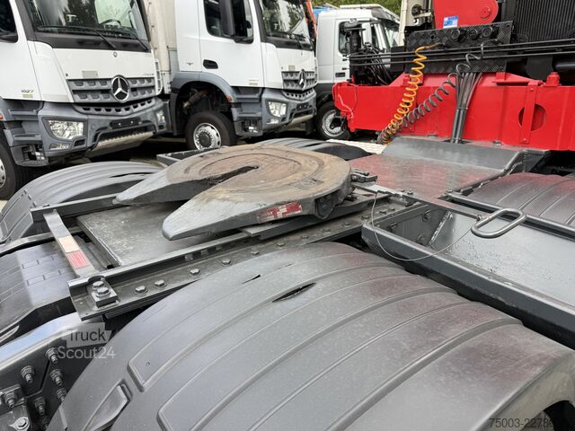 Żuraw samochodowy Volvo FH460 6X2 Kran HMF 2620 bis 18.50 Meter