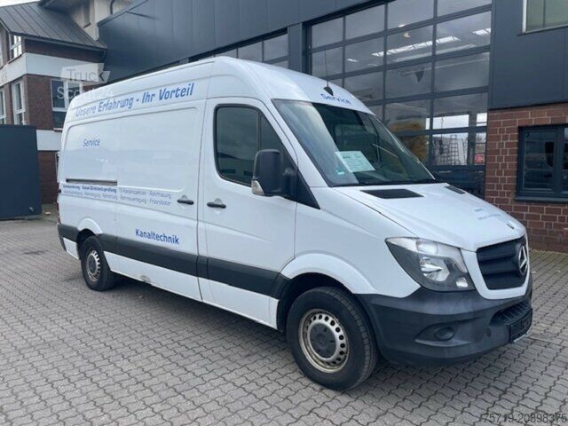 Aangepaste bestelwagen Mercedes-Benz 216 CDI Sprinter4x2 Spülwagen Karo