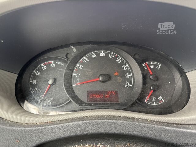 Pielāgota furgonete Opel Sprinter 513cdi