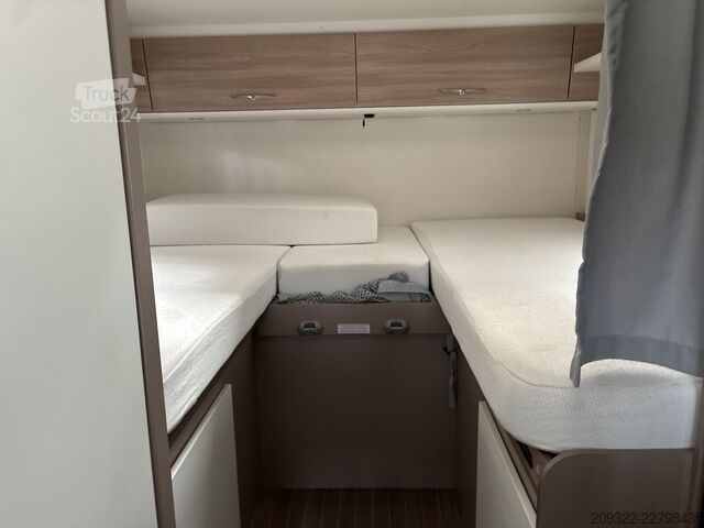 Kamp-prikolica/kamper Ford Transit Etrusco T6.9SF del 2023 | Cambio manuale | Posti letto: 5