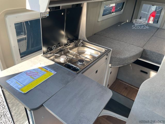 Karavan PÖSSL Summit Shine 600 L R | Premium & Assistenz Paket