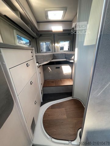 Karavan PÖSSL Summit Shine 600 L R | Premium & Assistenz Paket