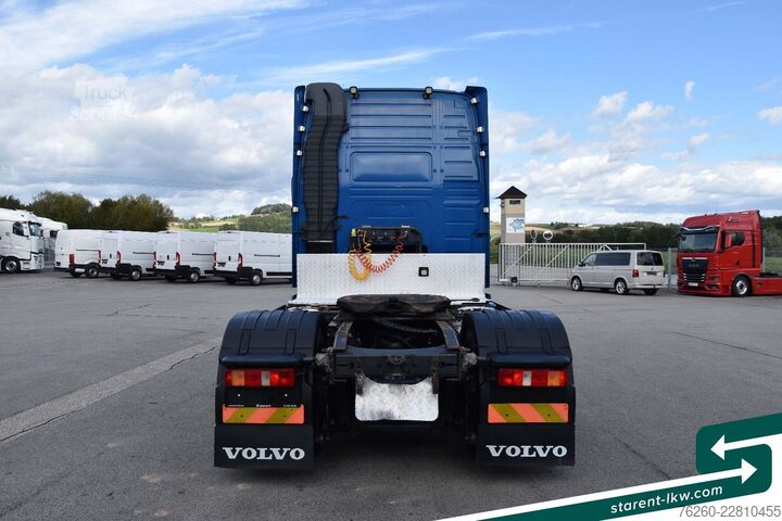 Standardowy ciągnik siodłowy VOLVO FH16 600 X-Track Hydraulik Retarder Alufelgen