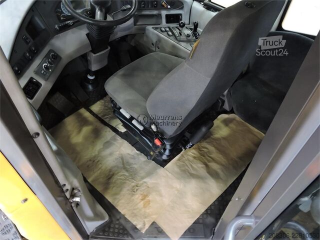 Sonstige VOLVO A25G