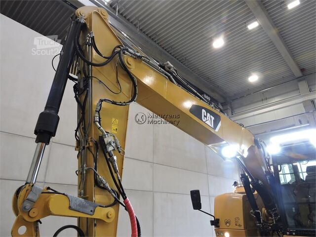 Escavatore gommato CATERPILLAR M314F