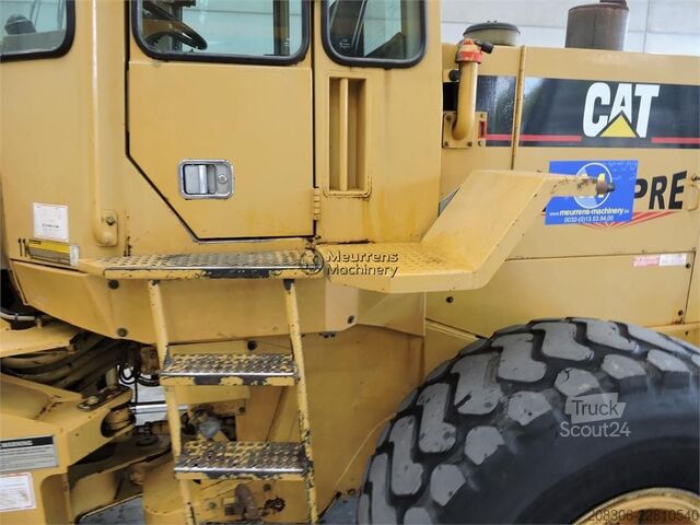 Челен товарач CATERPILLAR 936F
