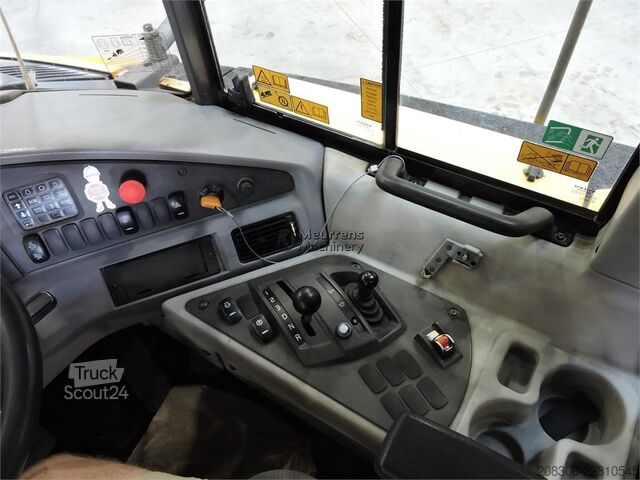 Sonstige VOLVO A40F