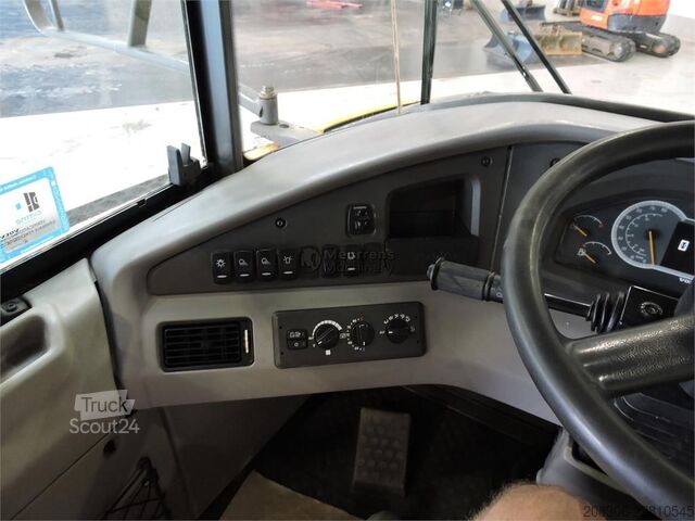 Sonstige VOLVO A40F