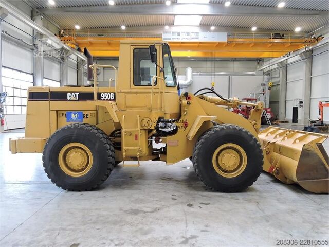 Челен товарач CATERPILLAR 950B