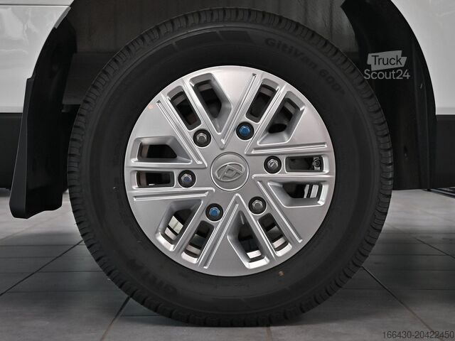 Kleinbus Maxus eDELIVER 7 KA L2H1 88 kW/h 2xSchiebet. Klima