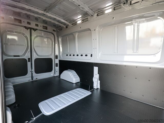 Dubă cu acoperiș înalt Maxus DELIVER 9