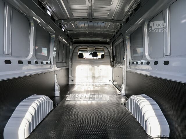 Dubă cu acoperiș înalt Maxus DELIVER 9