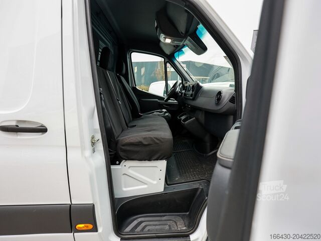 Kastenwagen Mercedes-Benz Sprinter 315 CDI Kasten L2H2 AHK Stdhz. Navi