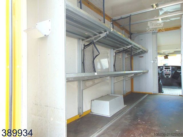 Box van IVECO Daily 35 S 11 A / P Maxi Postkoffer REGALSYSTEM