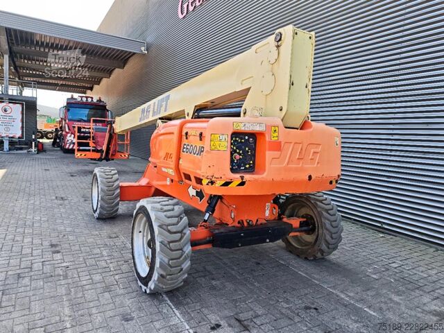 Gelenkteleskoparbeitsbühne JLG E600 JP