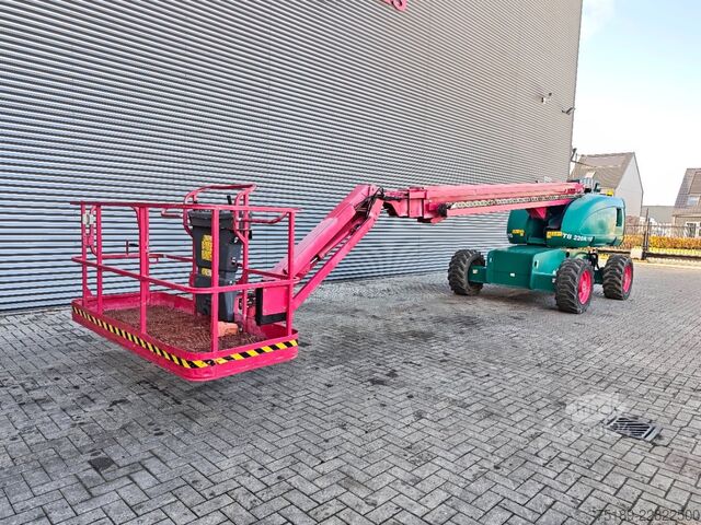 Teleskopbühne JLG 660 SJ