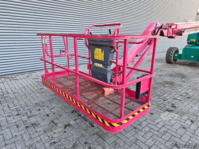Teleskopbühne JLG 660 SJ
