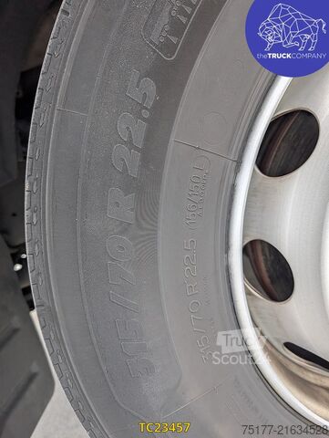 Standard-SZM Iveco Stralis AS440S46 TIP CLNG