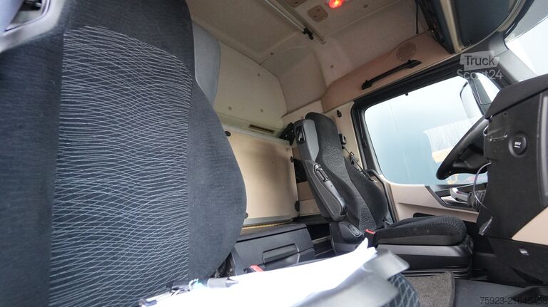 Standard-SZM Mercedes-Benz Actros 1942 tractor unit