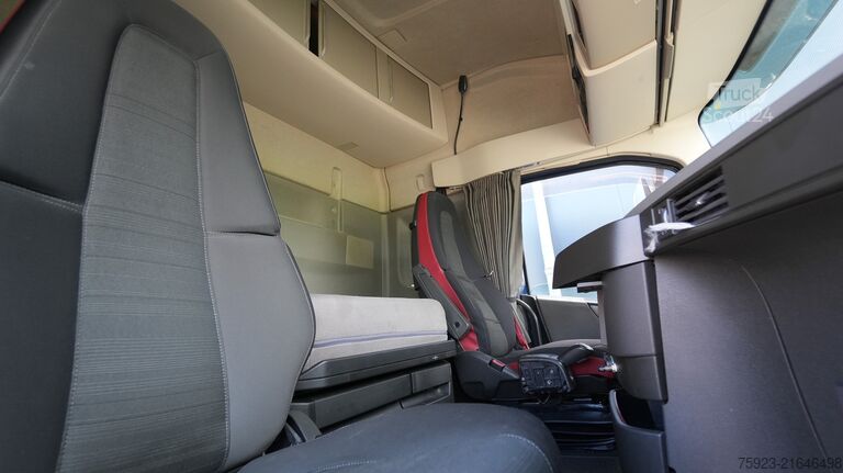 Bīstamās vielas Volvo FH 420 ADR tractor unit