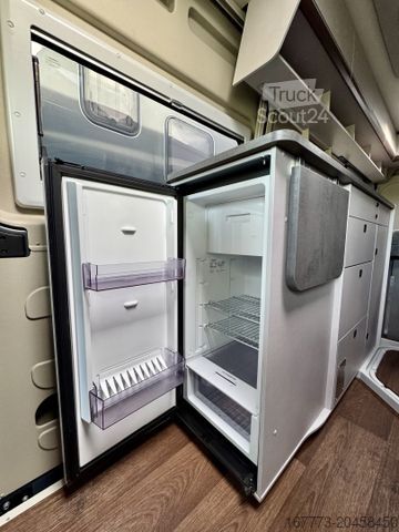 Autocaravana PÖSSL Summit Shine 600 R plus "Solar/SAT/AHK"