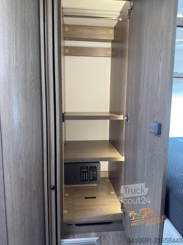 Autorulotă integrată MORELO Palace Liner S-Way 99 GB Iveco S-Way 190 S40