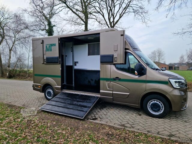 Horse transportation Renault Master MTM S3 paardenwagen Pro-Safety uitvoerin...