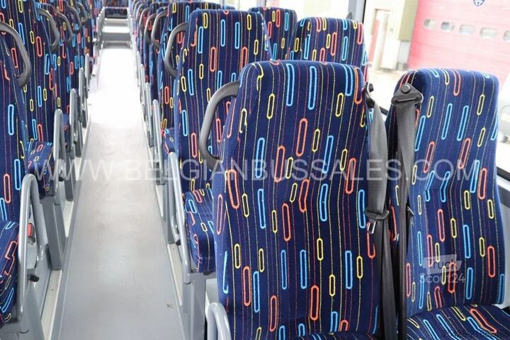 Autobús interurbano Iveco Crossway 12m Pop light / Double middle door / p...