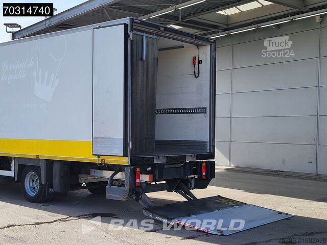Prevoz v hladilniku/zamrznjenem stanju Renault D 210 4X2 Thermo King T-800R Chereau 1500kg Lad...