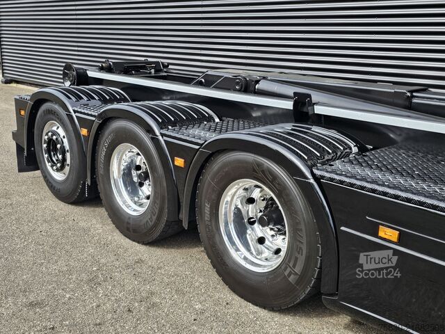 Système de bras à crochet Scania T580 8x4*4 / TORPEDO / HOOKLIFT / ABROLKIPPER