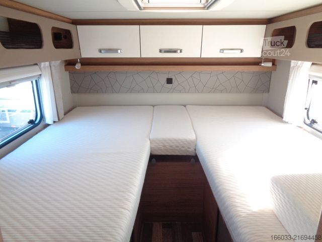 Pusiau integruotas kemperis WEINSBERG CaraCompact 600 MEG Pepper *Extras*