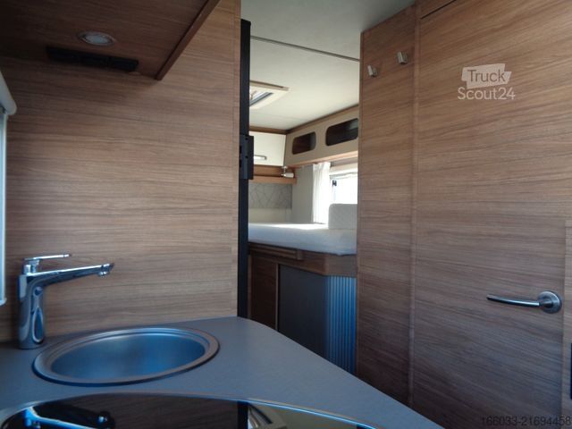 Pusiau integruotas kemperis WEINSBERG CaraCompact 600 MEG Pepper *Extras*