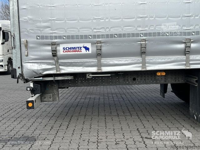 Atvira puspriekabė su tentu Schmitz Cargobull Curtainsider Mega Getränke