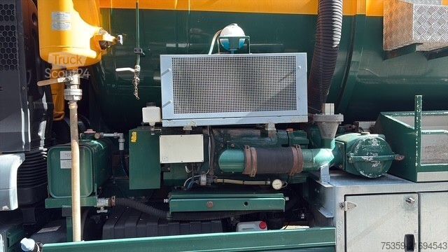 Vakuumtanktankvogn MAN TGS 26.480 3 Achser 6x2