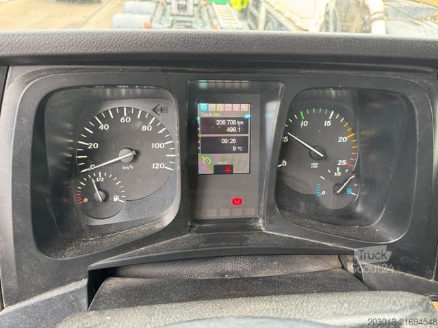 Betonomieszarka MERCEDES-BENZ AROCS 3240 8x4 Betonmischer Liebherr 9 m³